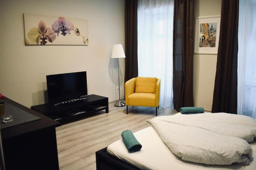 Appartement Scarbantia Casa à Sopron Extérieur photo